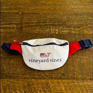 EUC Vineyard Vines Hip Pack Fanny Pack Purse